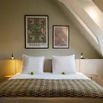 By Bhc فندق بلومِندال