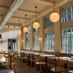 Hotel Bloemendaal By Bhc Hotel