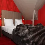 By Bhc Hotel